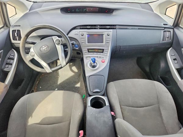 2013 TOYOTA PRIUS