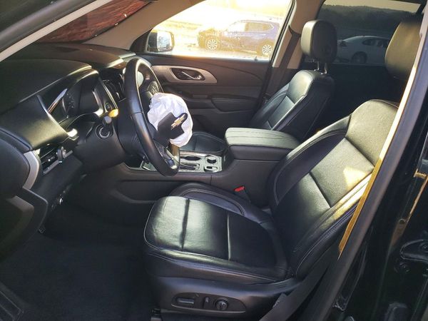 2019 CHEVROLET TRAVERSE LT — DENT
