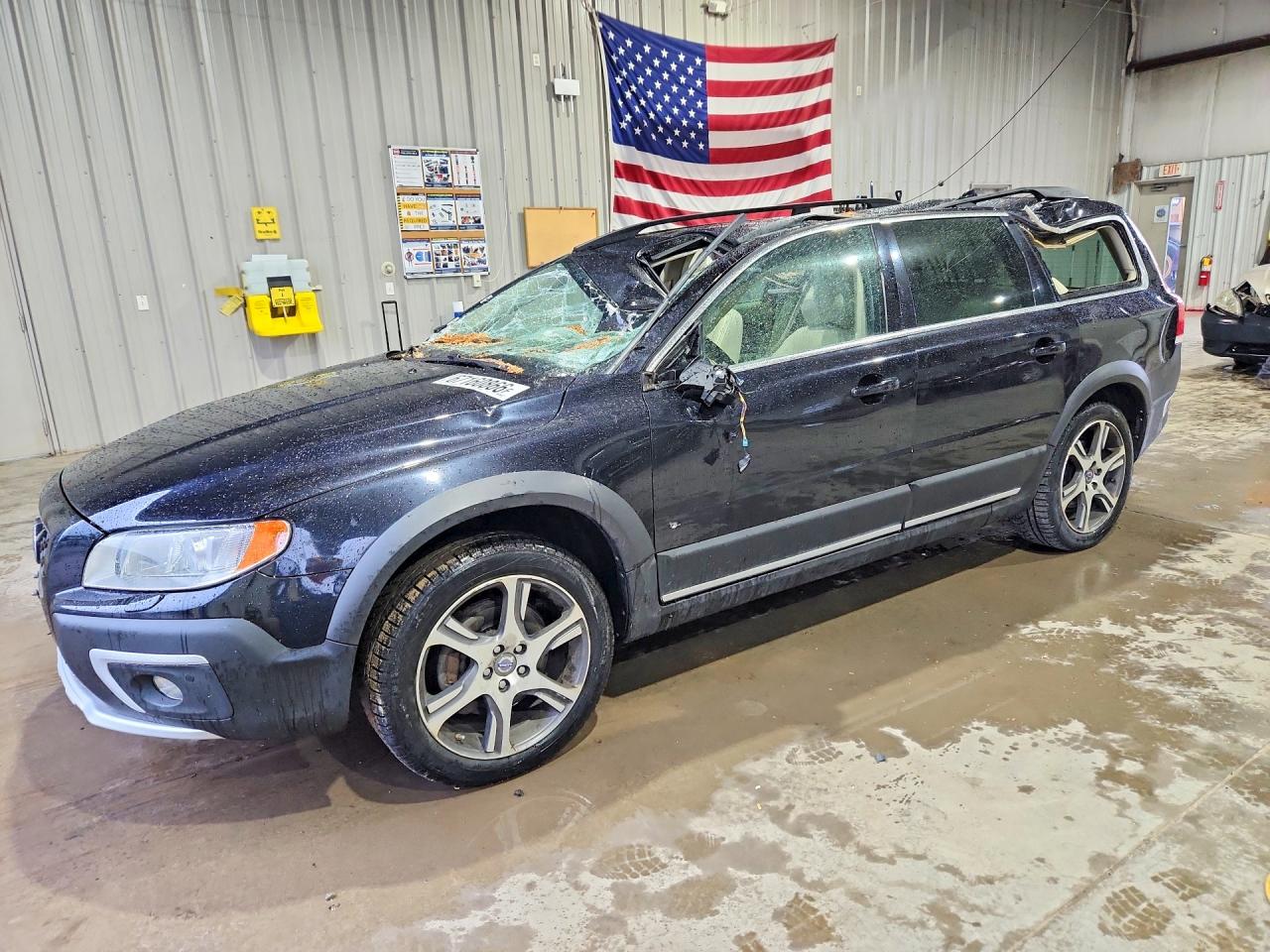 2015 VOLVO XC70 Premier+ (non R design)
