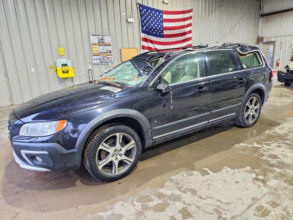 2015 VOLVO XC70