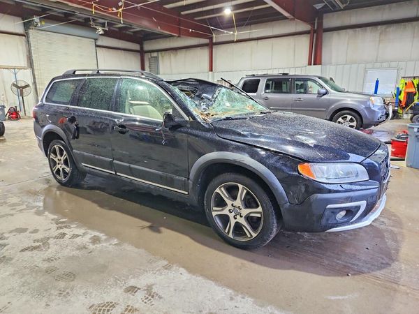 2015 VOLVO XC70 Premier+ (non R design)