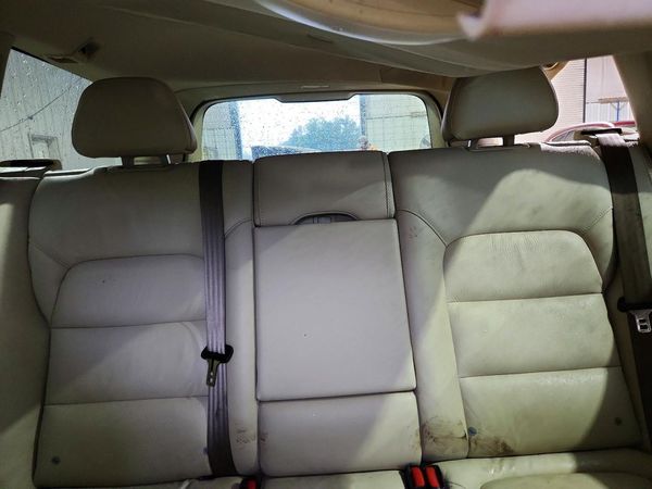 2015 VOLVO XC70 Premier+ (non R design)