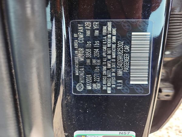 2024 HYUNDAI ELANTRA