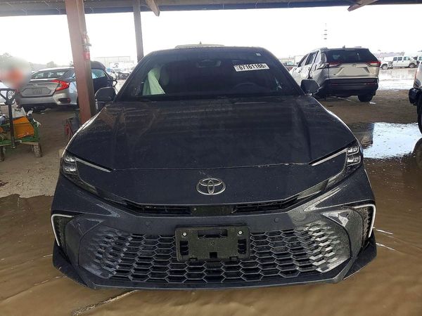 2026 TOYOTA CAMRY