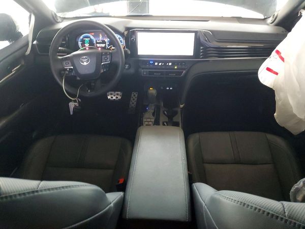 2026 TOYOTA CAMRY