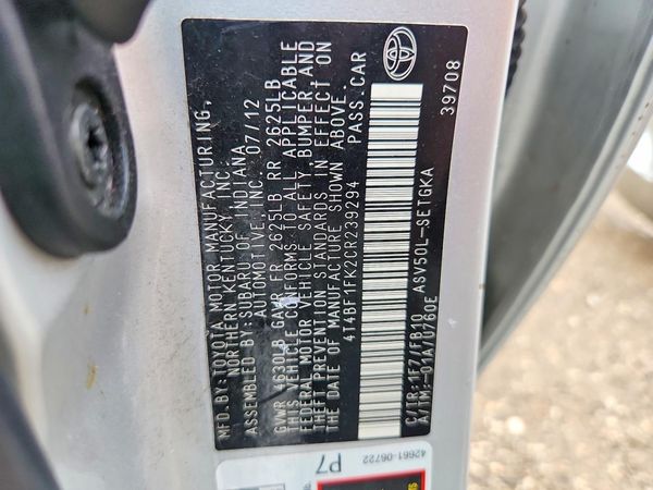 2012 TOYOTA CAMRY