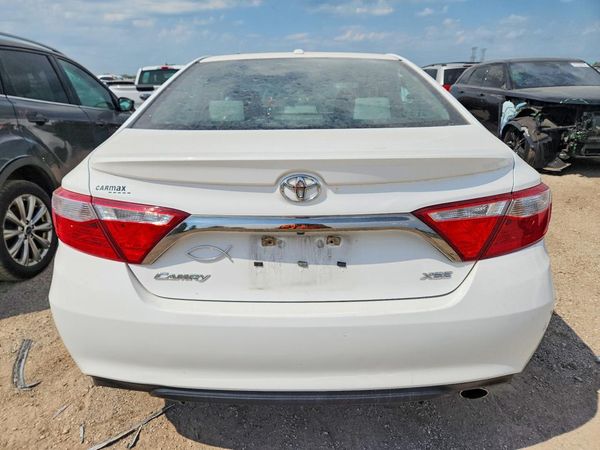 2017 TOYOTA CAMRY
