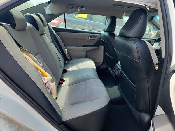 2017 TOYOTA CAMRY