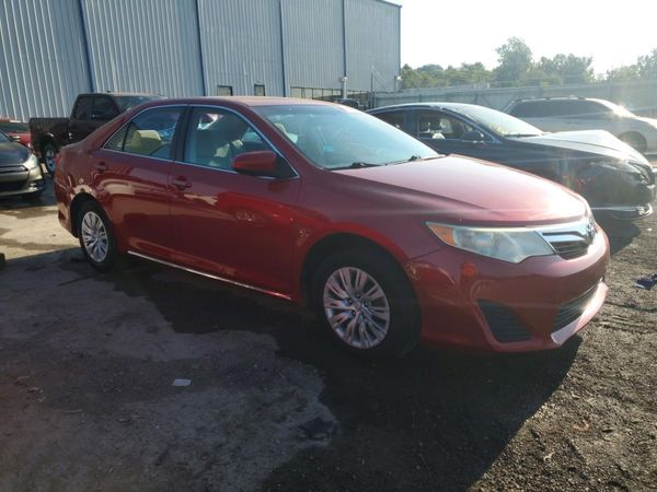 2013 TOYOTA CAMRY