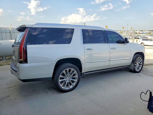 2017 CADILLAC ESCALADE