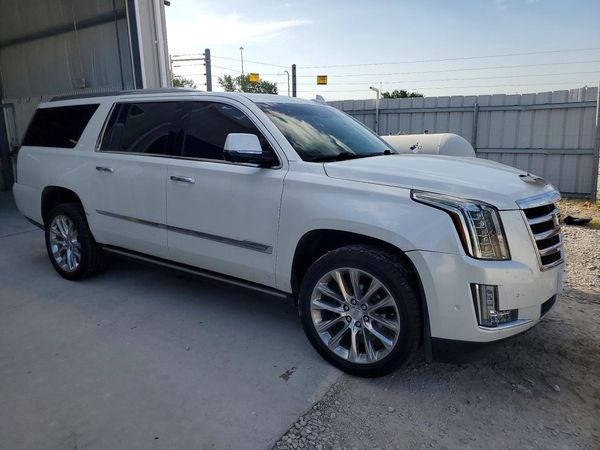 2017 CADILLAC ESCALADE