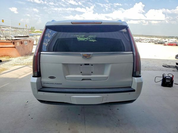 2017 CADILLAC ESCALADE