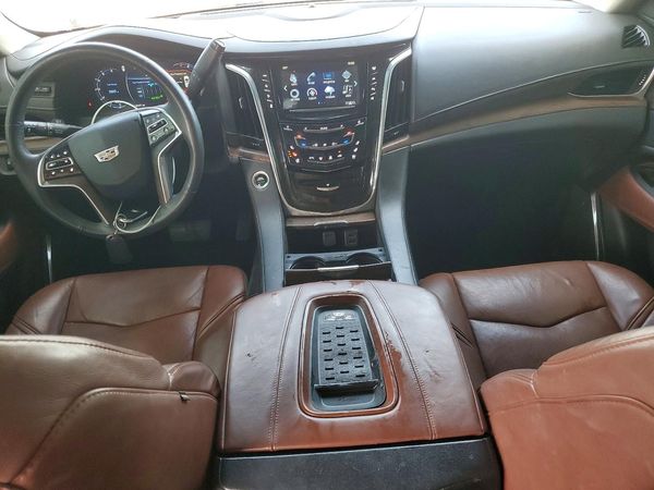 2017 CADILLAC ESCALADE
