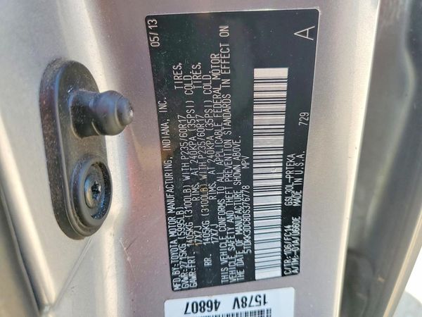 2013 TOYOTA SIENNA