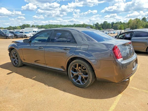 2021 CHRYSLER 300