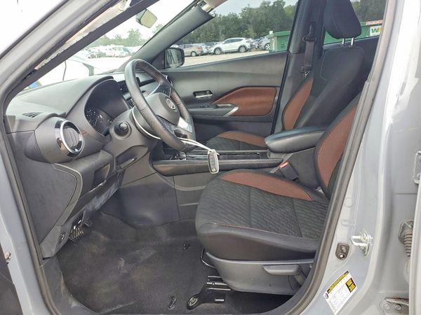 2023 NISSAN KICKS