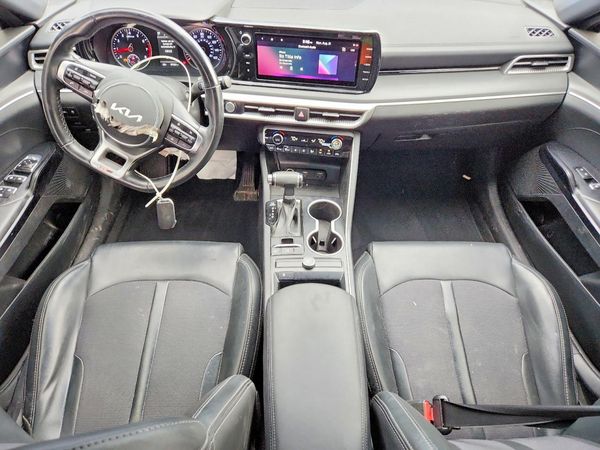 2022 KIA K5