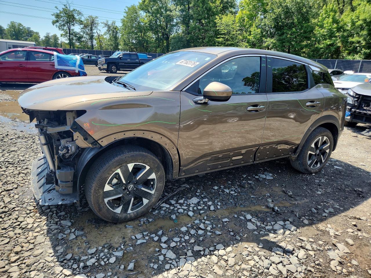 2025 NISSAN KICKS
