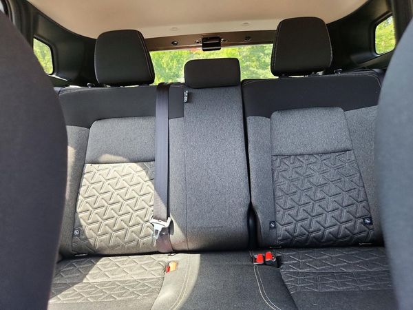 2025 NISSAN KICKS
