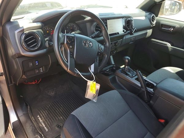 2020 TOYOTA TACOMA SR5 — CKPT