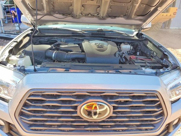 2020 TOYOTA TACOMA SR5 — Engine bay