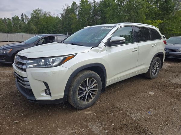 2017 TOYOTA HIGHLANDER