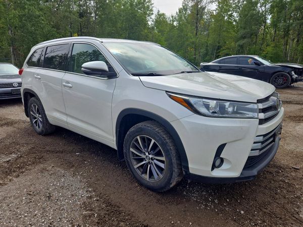 2017 TOYOTA HIGHLANDER SE/XLE