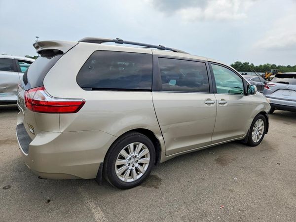 2015 TOYOTA SIENNA