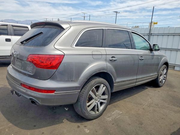 2015 AUDI Q7 Premium Plus