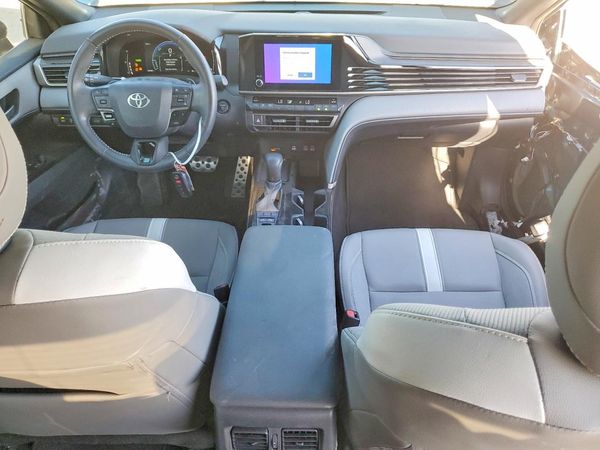 2025 TOYOTA CAMRY