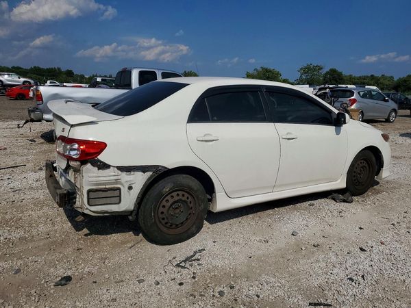 2013 TOYOTA COROLLA
