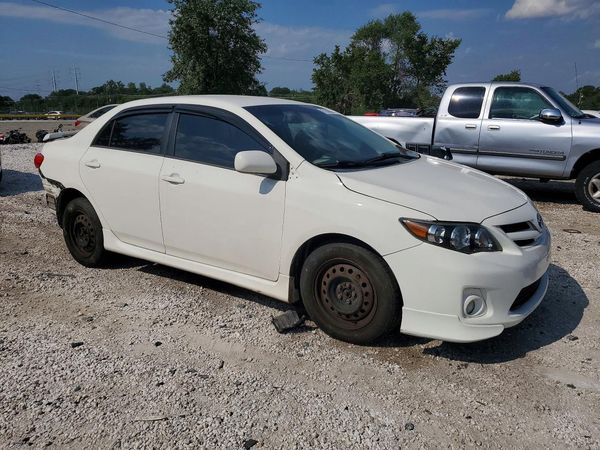 2013 TOYOTA COROLLA