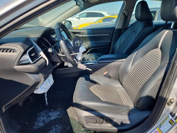 2018 TOYOTA CAMRY