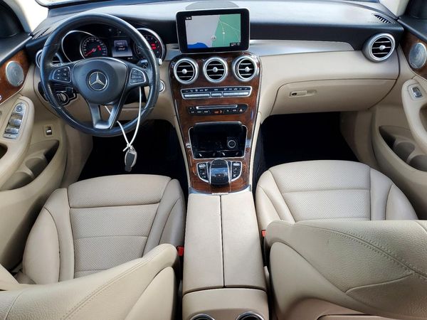 2017 MERCEDES-BENZ GLC300 GLC300 Base-4M