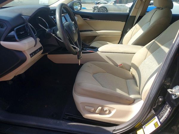 2019 TOYOTA CAMRY