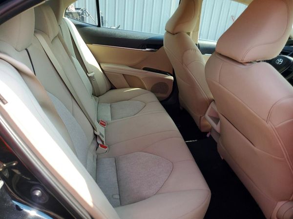 2019 TOYOTA CAMRY