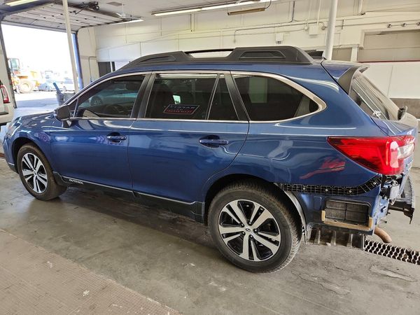 2019 SUBARU OUTBACK Limited+ES