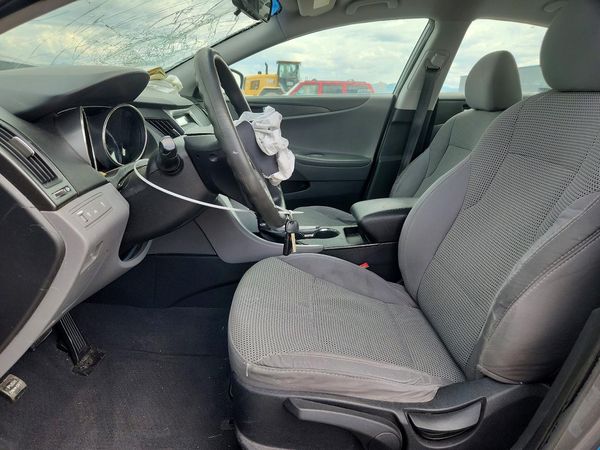 2012 HYUNDAI SONATA Middle-low level