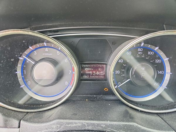 2012 HYUNDAI SONATA Middle-low level