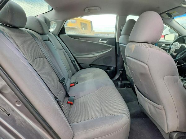 2012 HYUNDAI SONATA Middle-low level