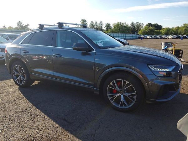 2023 AUDI Q8 S Line quattro Prestige