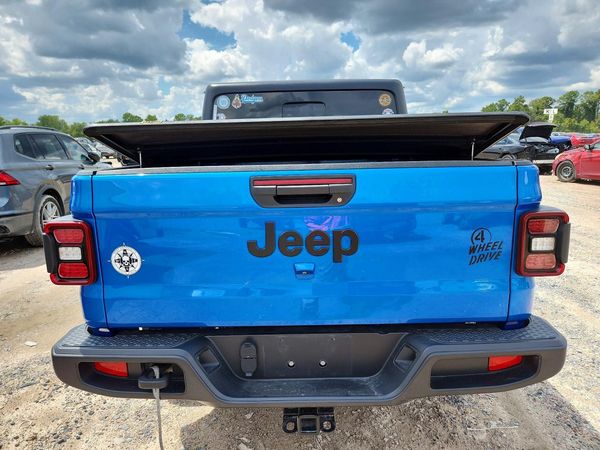 2024 JEEP GLADIATOR Sport