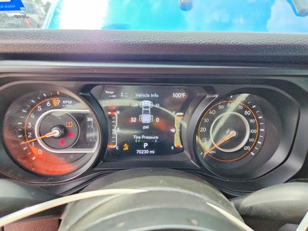 2024 JEEP GLADIATOR Sport