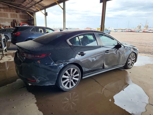 2019 MAZDA 3