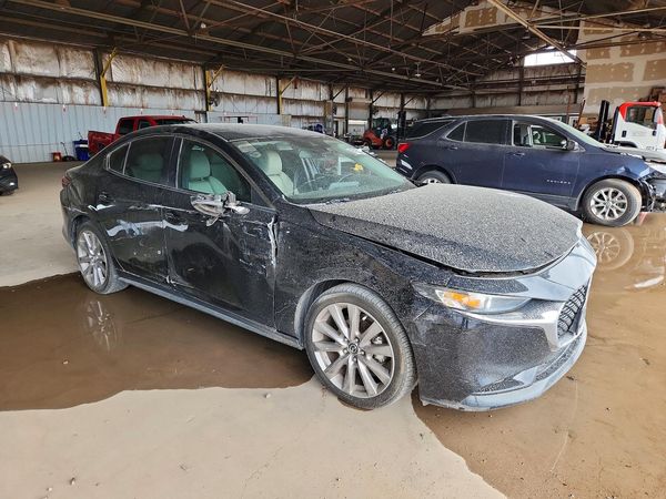2019 MAZDA 3