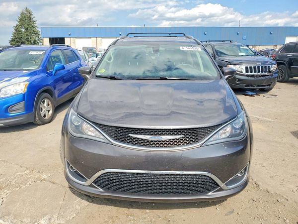 2018 CHRYSLER PACIFICA