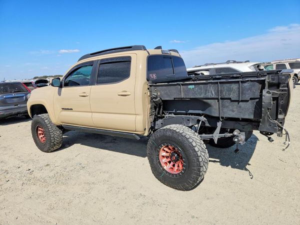 2020 TOYOTA TACOMA SR5