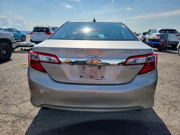 2014 TOYOTA CAMRY