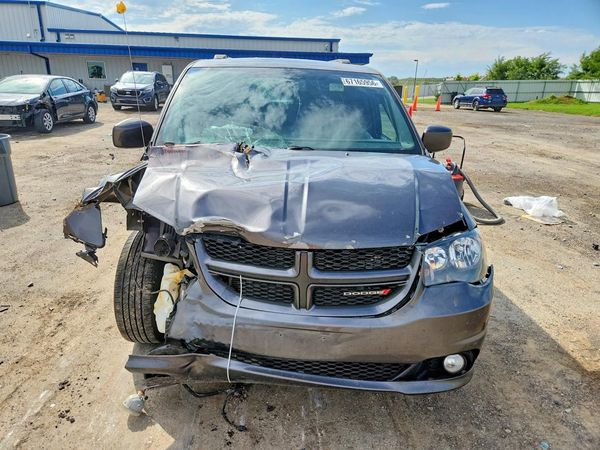 2017 DODGE GRAND CARAVAN GT