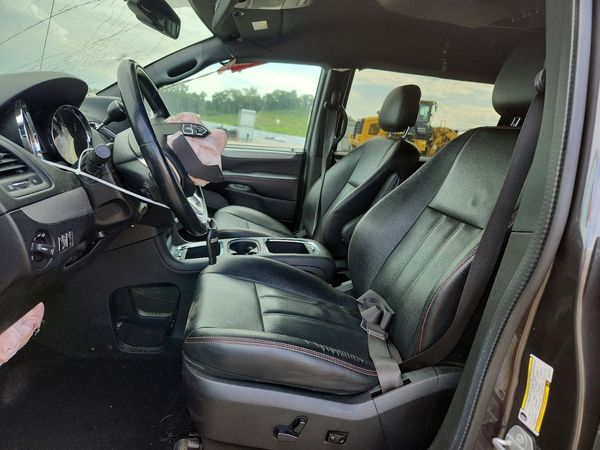 2017 DODGE GRAND CARAVAN GT